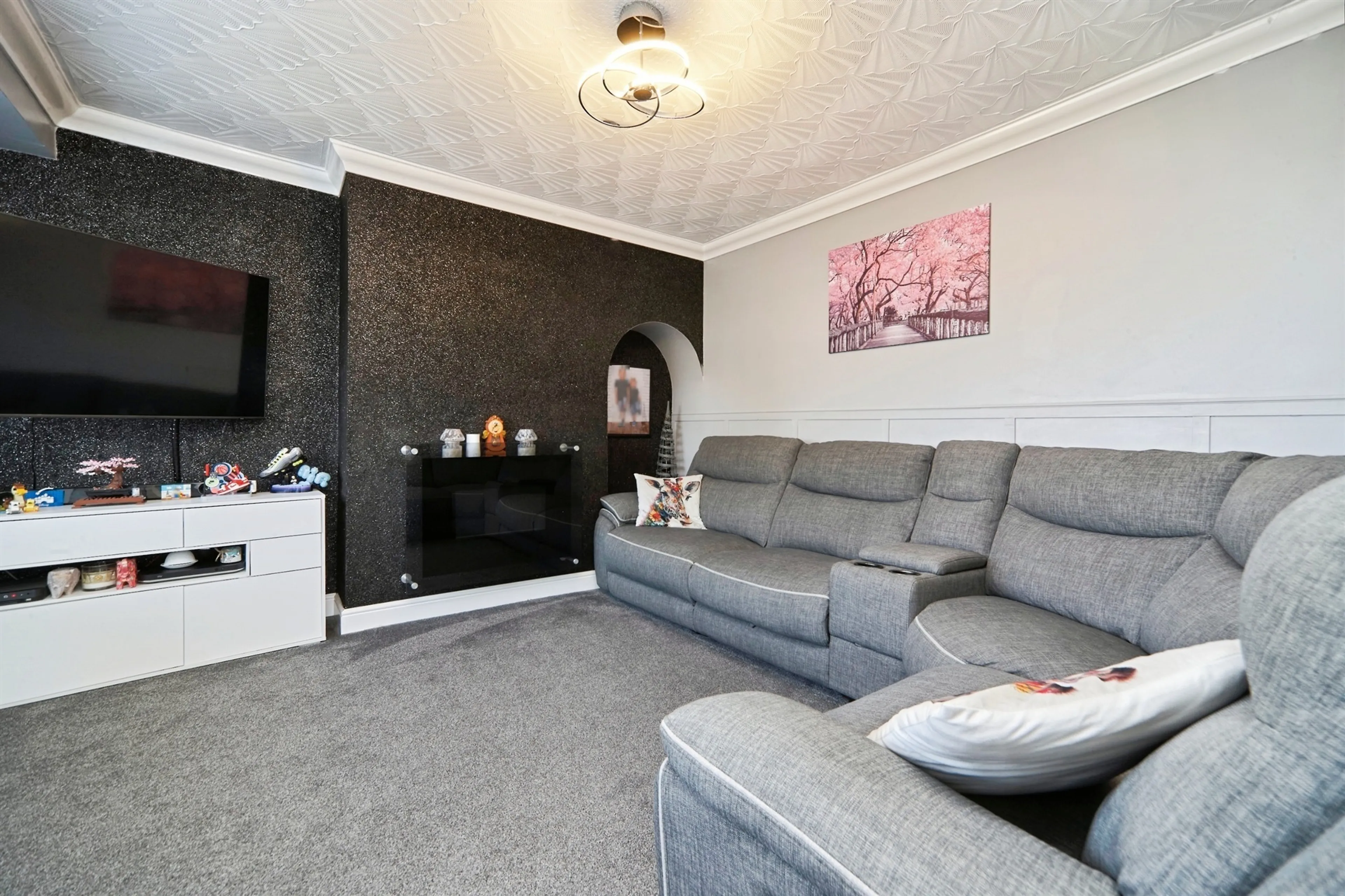 Property at Gotts Park Crescent, Leeds