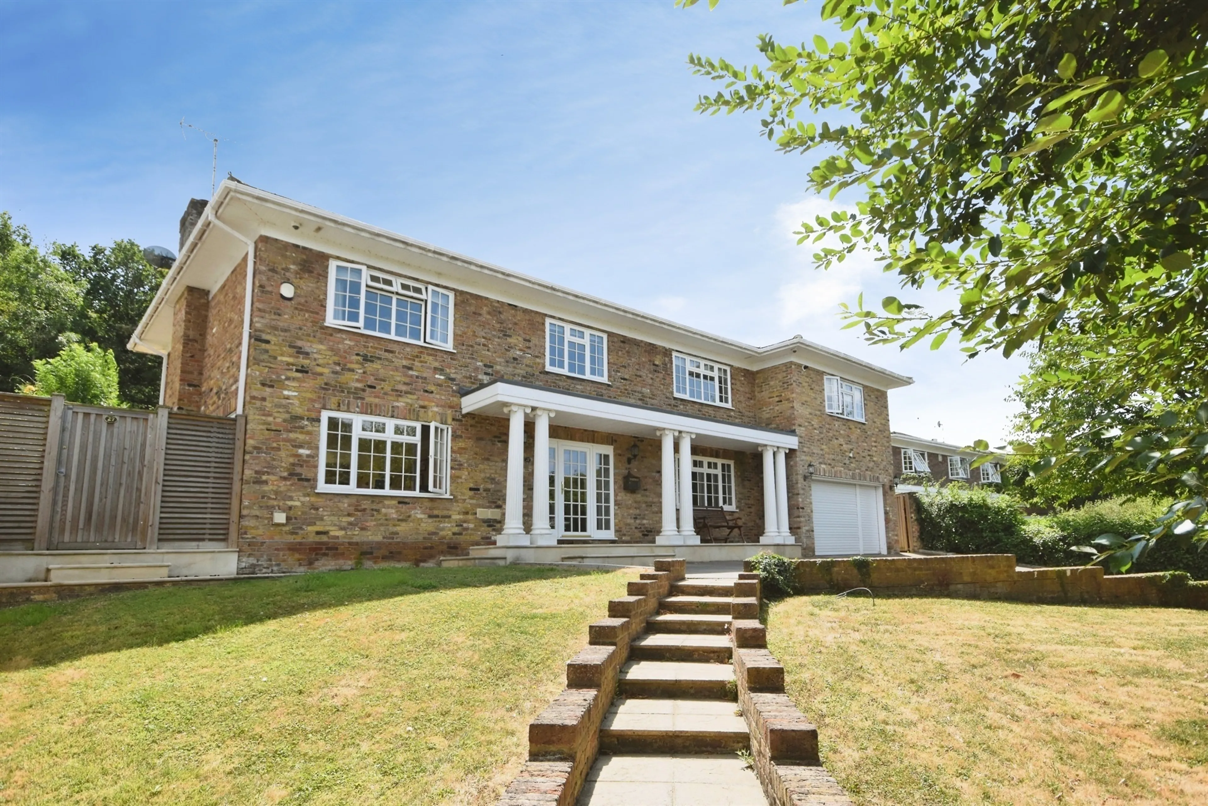 Property photo 0