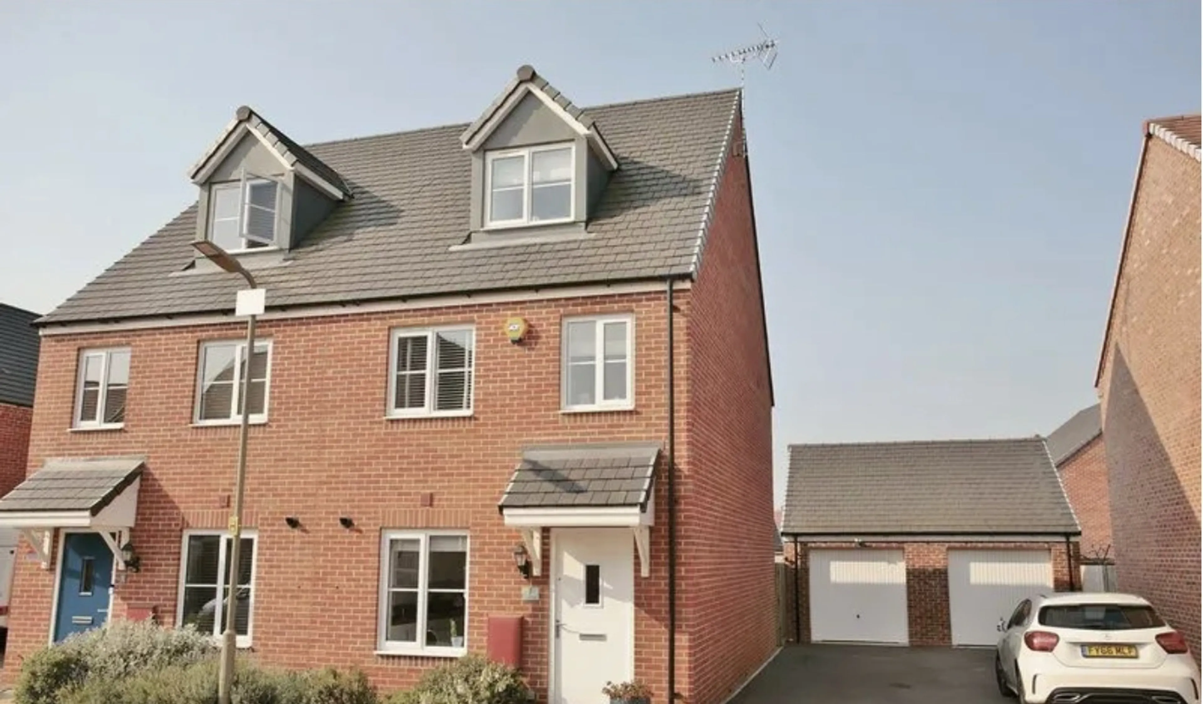 Property photo 0