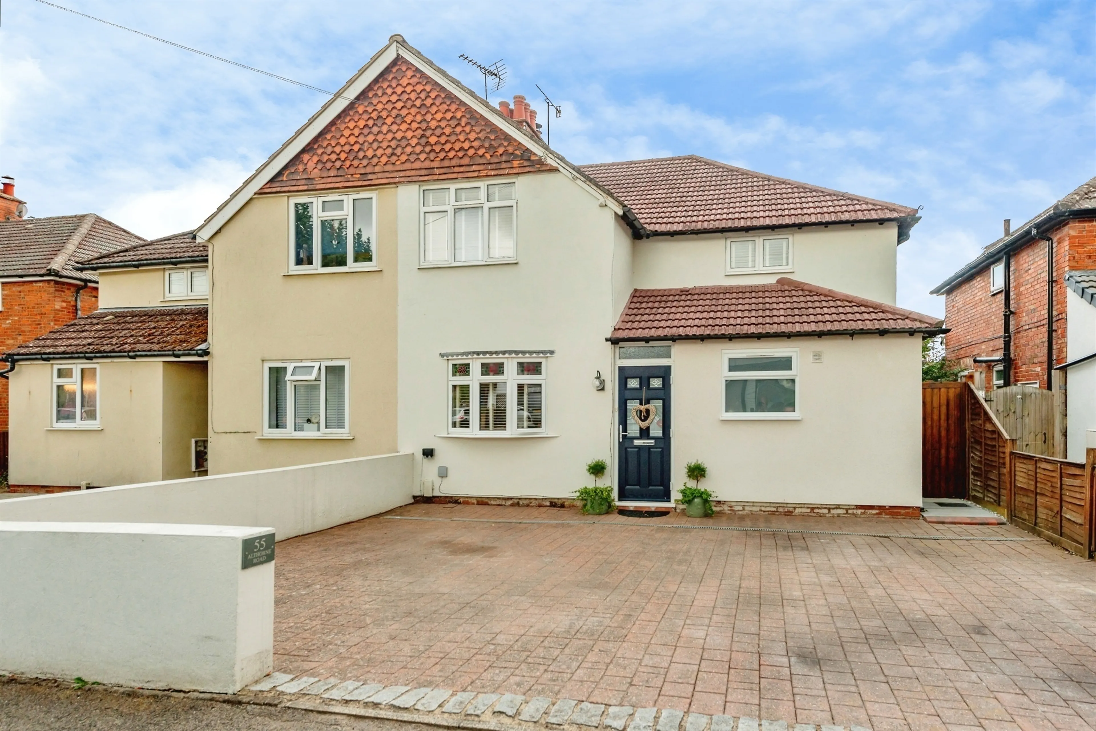 Property photo 0