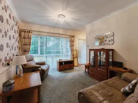 West Knowe, Oxton, Prenton thumb 3