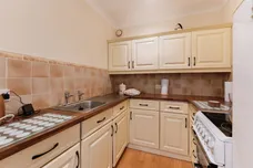 West Knowe, Oxton, Prenton