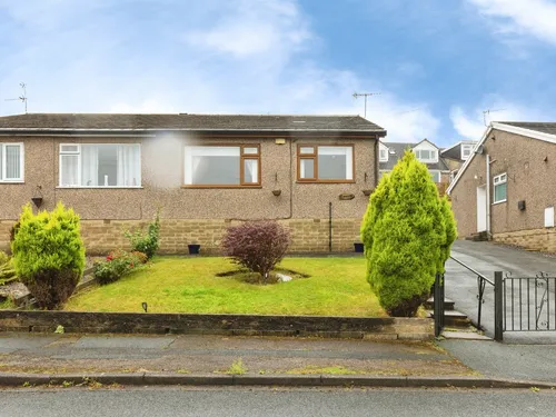 Watty Hall Avenue, BRADFORDphoto