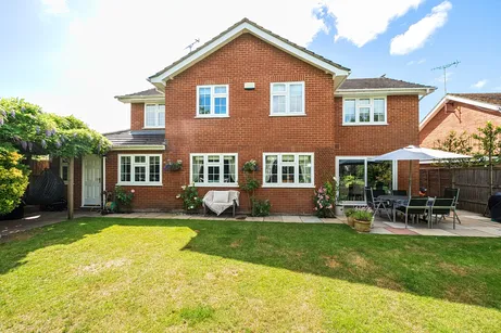 Manor Farm Way, Seer Green, HP9