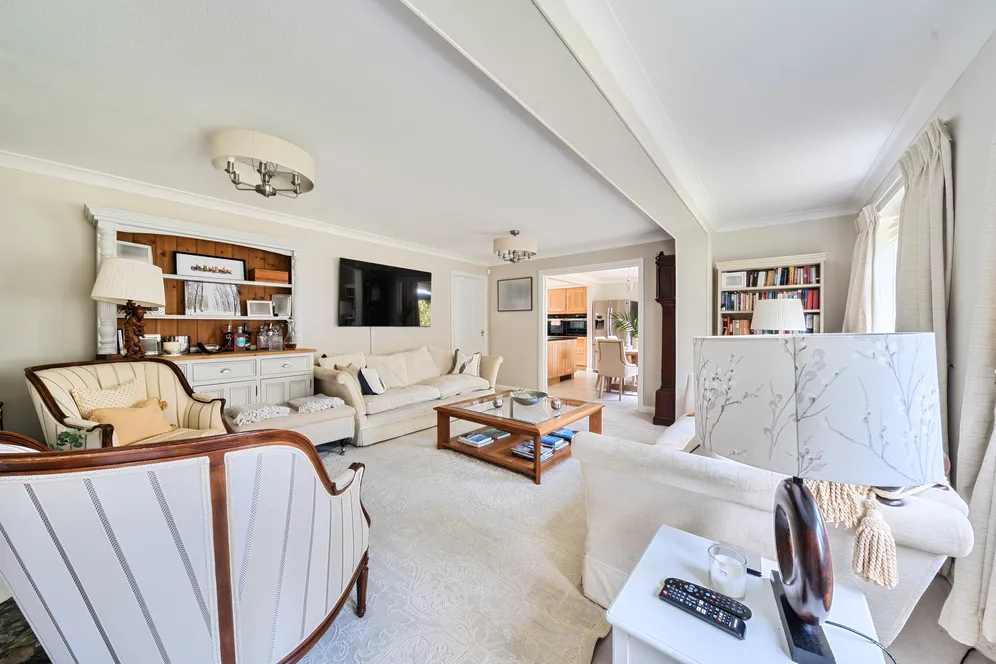 Manor Farm Way, Seer Green, HP9 photo 13