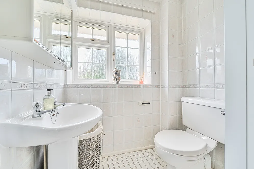 Manor Farm Way, Seer Green, HP9 photo 21