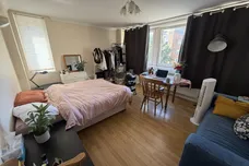 Hall Place, LONDON
