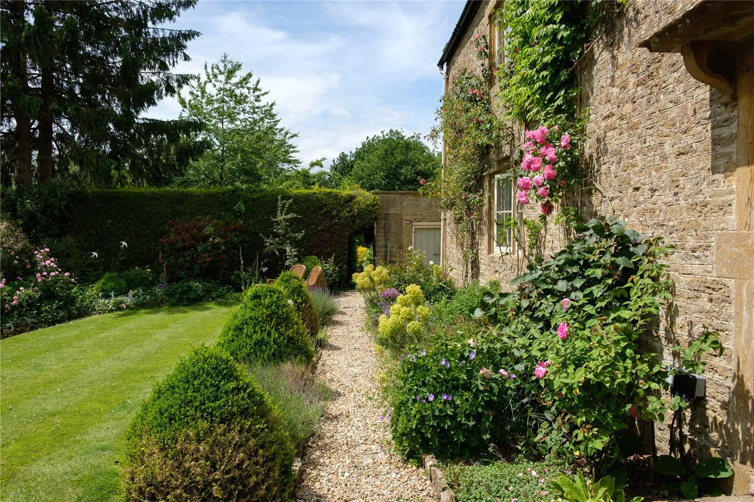Dibbles Lane, West Coker, BA22 photo 13