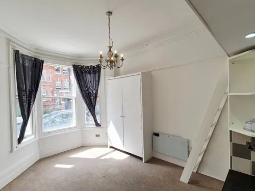 Stanwick Road, LONDONphoto