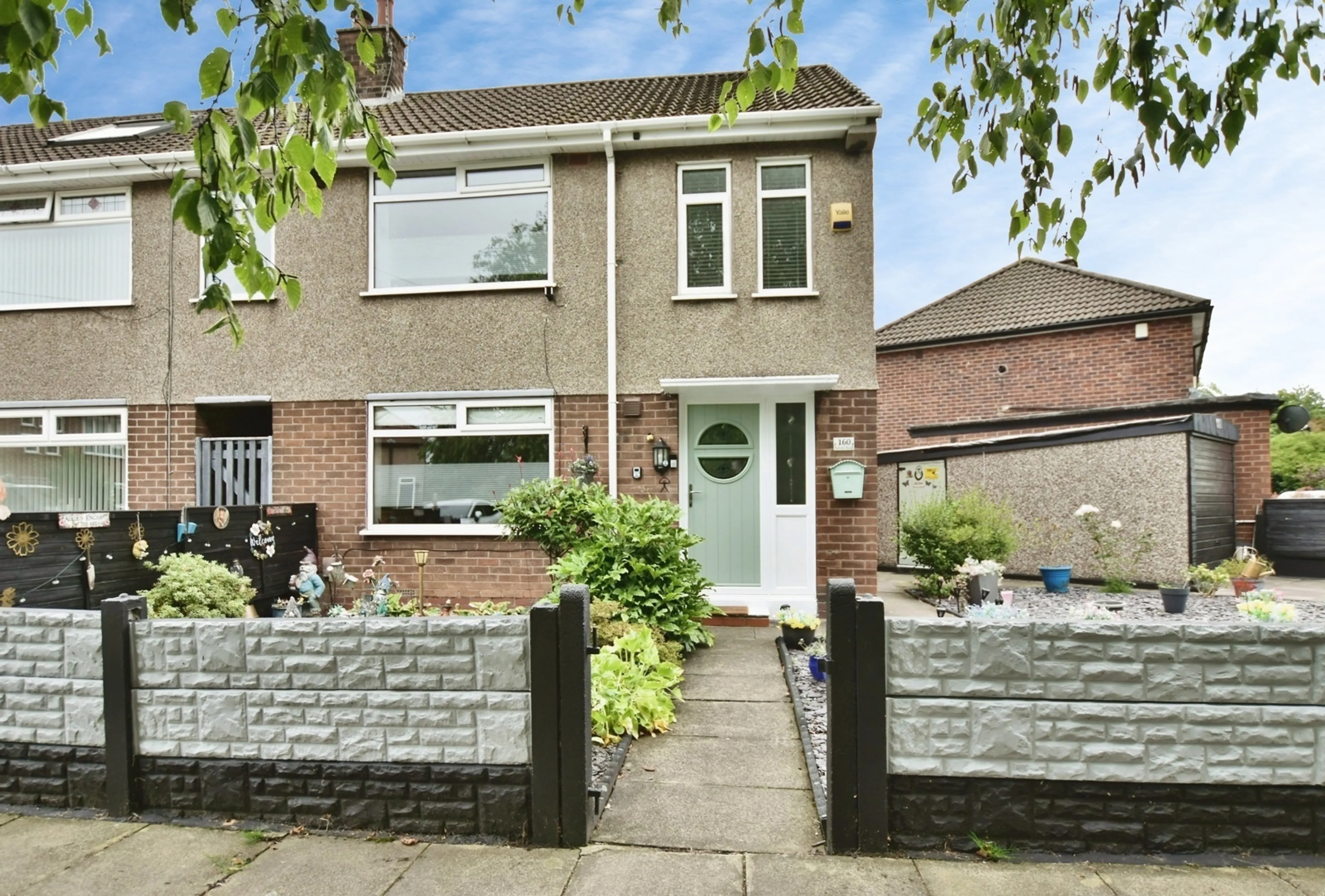 Property photo 0