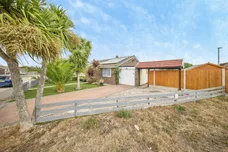 Robinsdale, Clacton-On-Sea