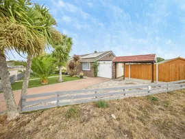 Robinsdale, Clacton-On-Sea photo