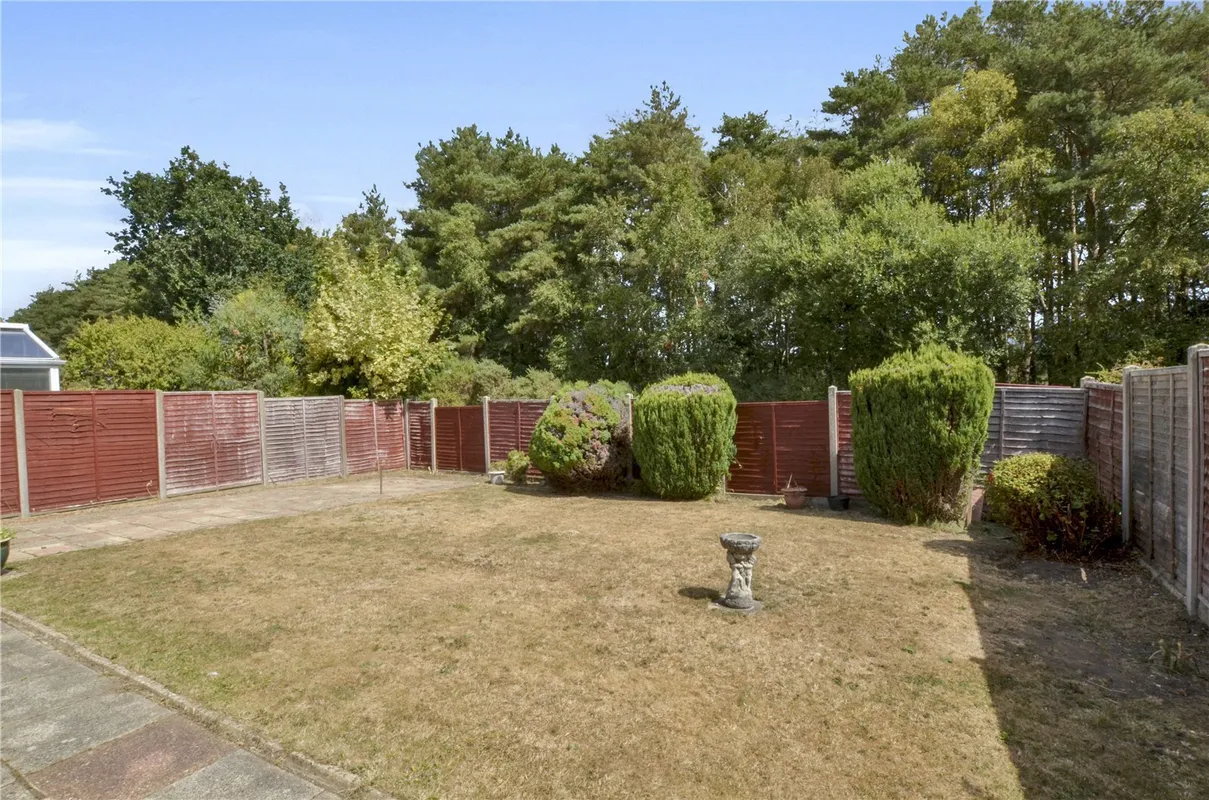 Sarum Avenue, West Moors, Ferndown, Dorset, BH22