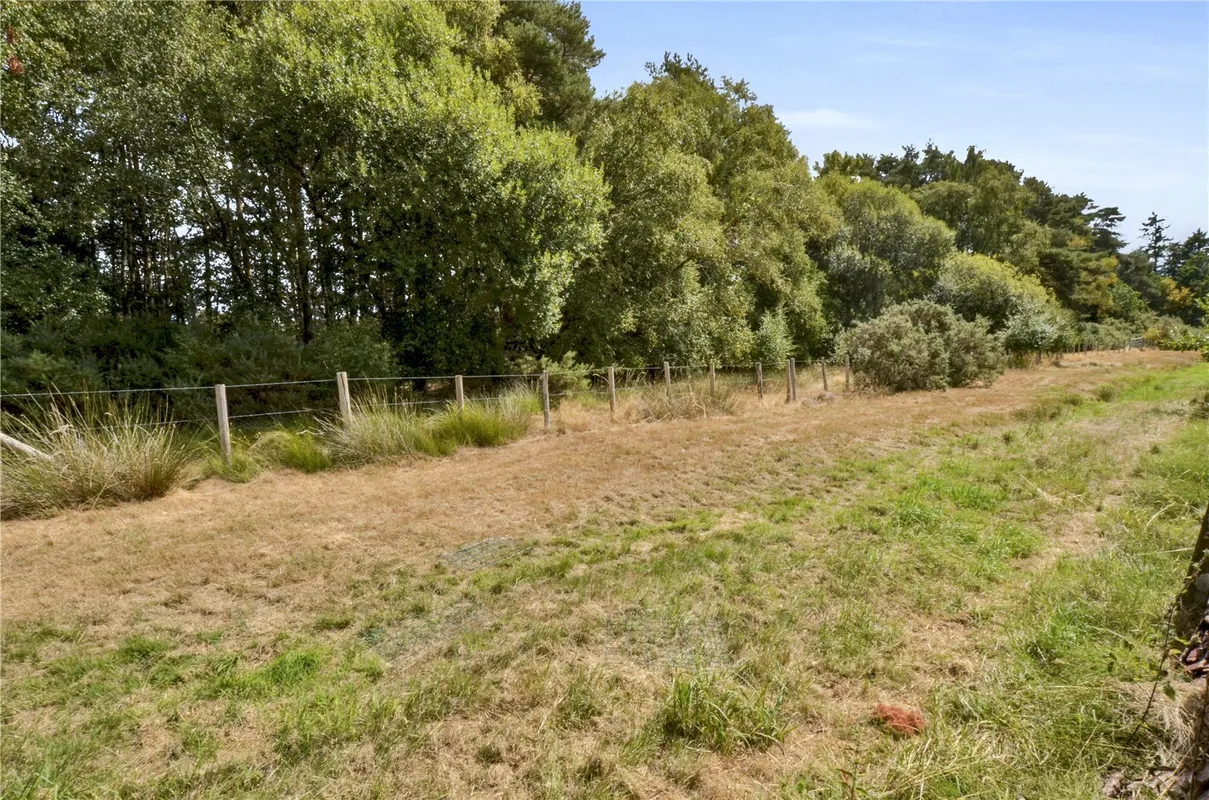Sarum Avenue, West Moors, Ferndown, Dorset, BH22