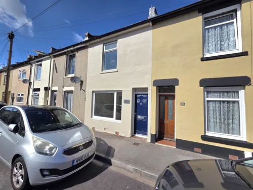 Leesland Road, GOSPORTphoto
