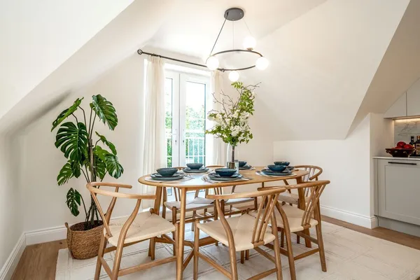 Brooklands Road, Weybridge, KT13 photo 4