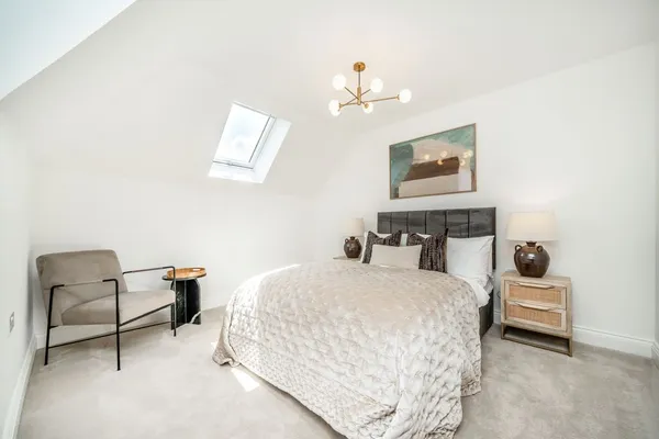Brooklands Road, Weybridge, KT13 photo 7