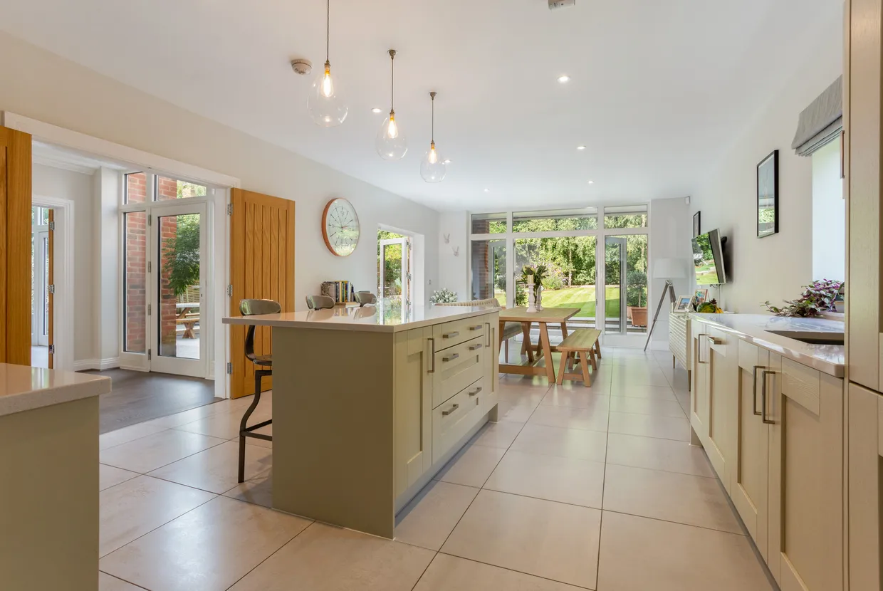 Brackenwood, MIDHURST, GU29 photo 3