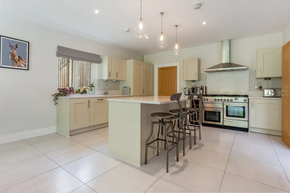 Brackenwood, MIDHURST, GU29 photo 8