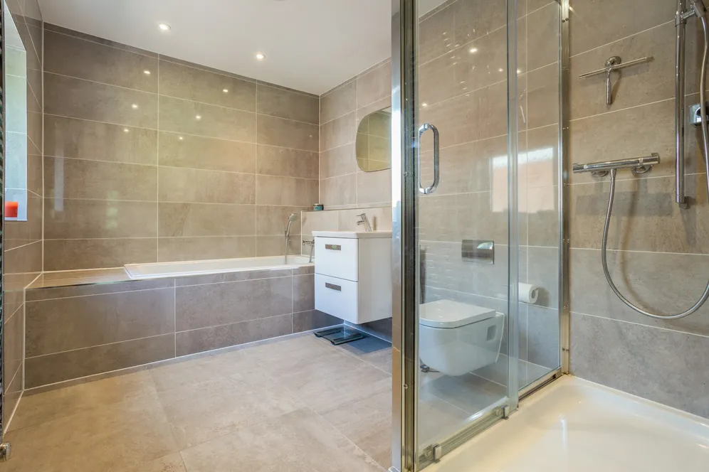 Brackenwood, MIDHURST, GU29 photo 13