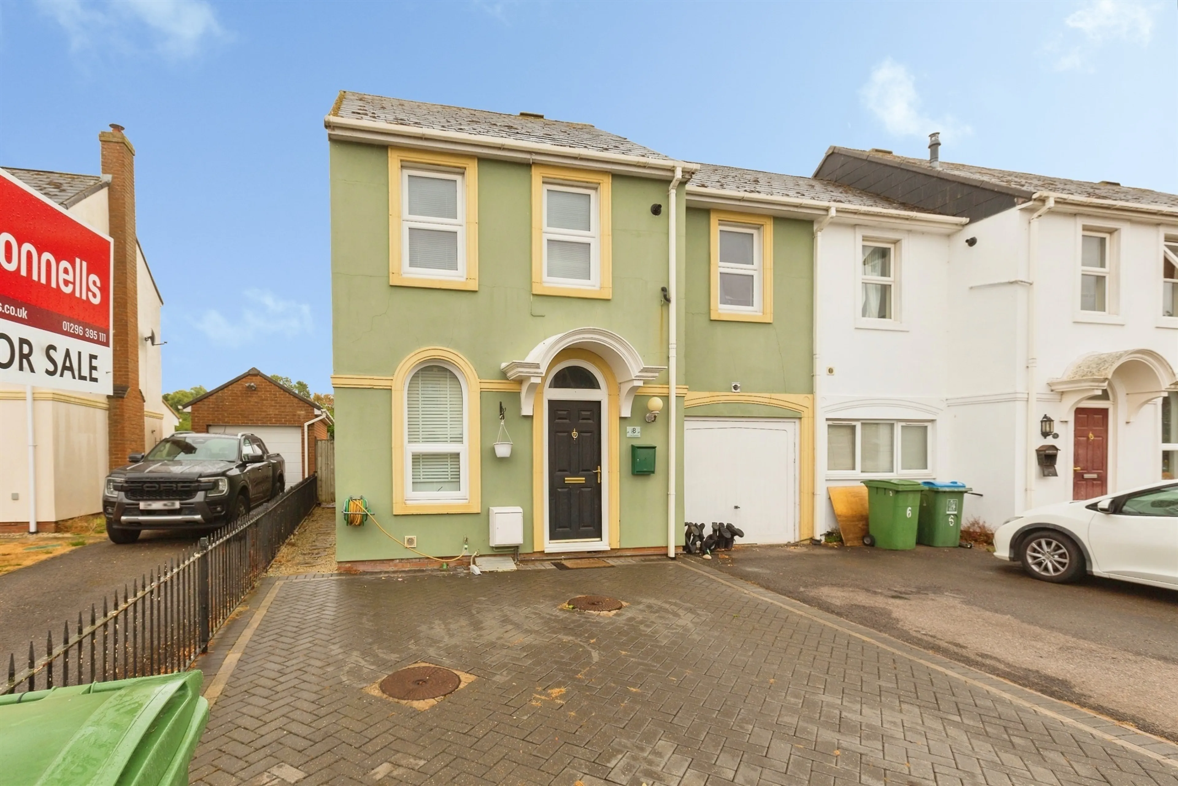 Property photo 0