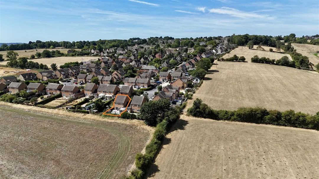 https://mr0.homeflow-assets.co.uk/files/photo/image/48164/8620/_x_/peEUpscHM02Kwe_Baz0tEQ.png