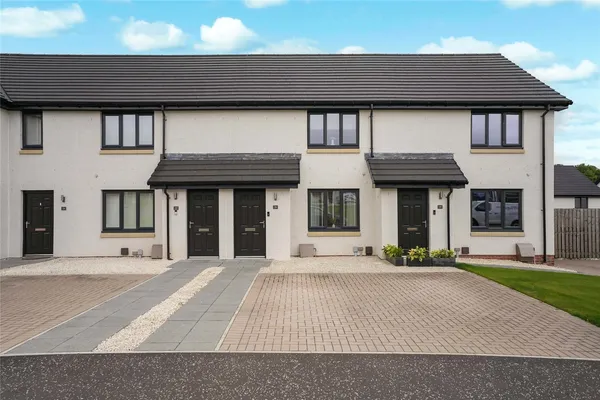 Lawder Gardens, Glenrothes, Fife, KY7