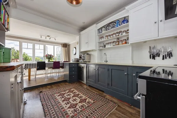 Nightingale Road, Godalming, Surrey, GU7