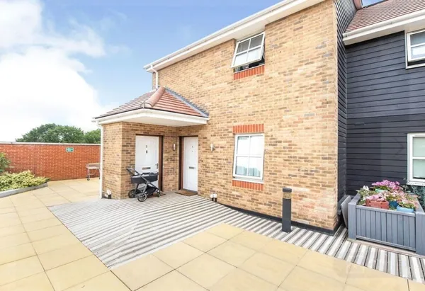 Nayland Court, Romford, RM1 3EF