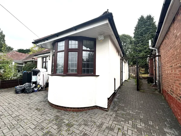 Nigel Avenue, Northfield, B31