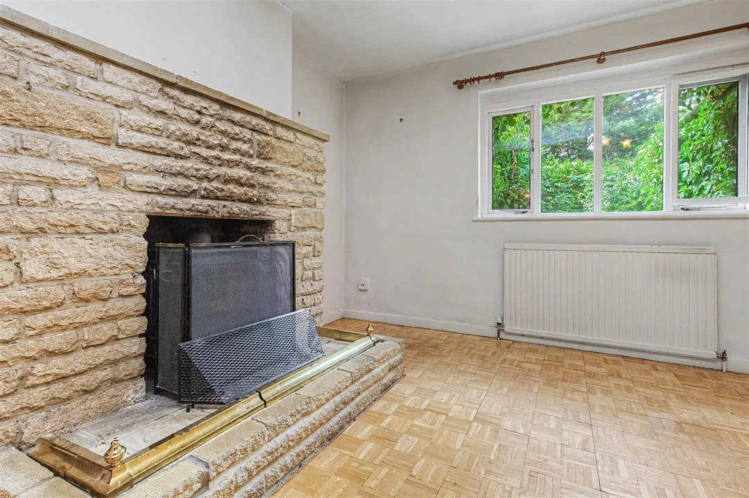 https://mr0.homeflow-assets.co.uk/files/photo/image/48166/2062/_x_/Hxnjv_tCfUS07TAbRONBKA.jpg