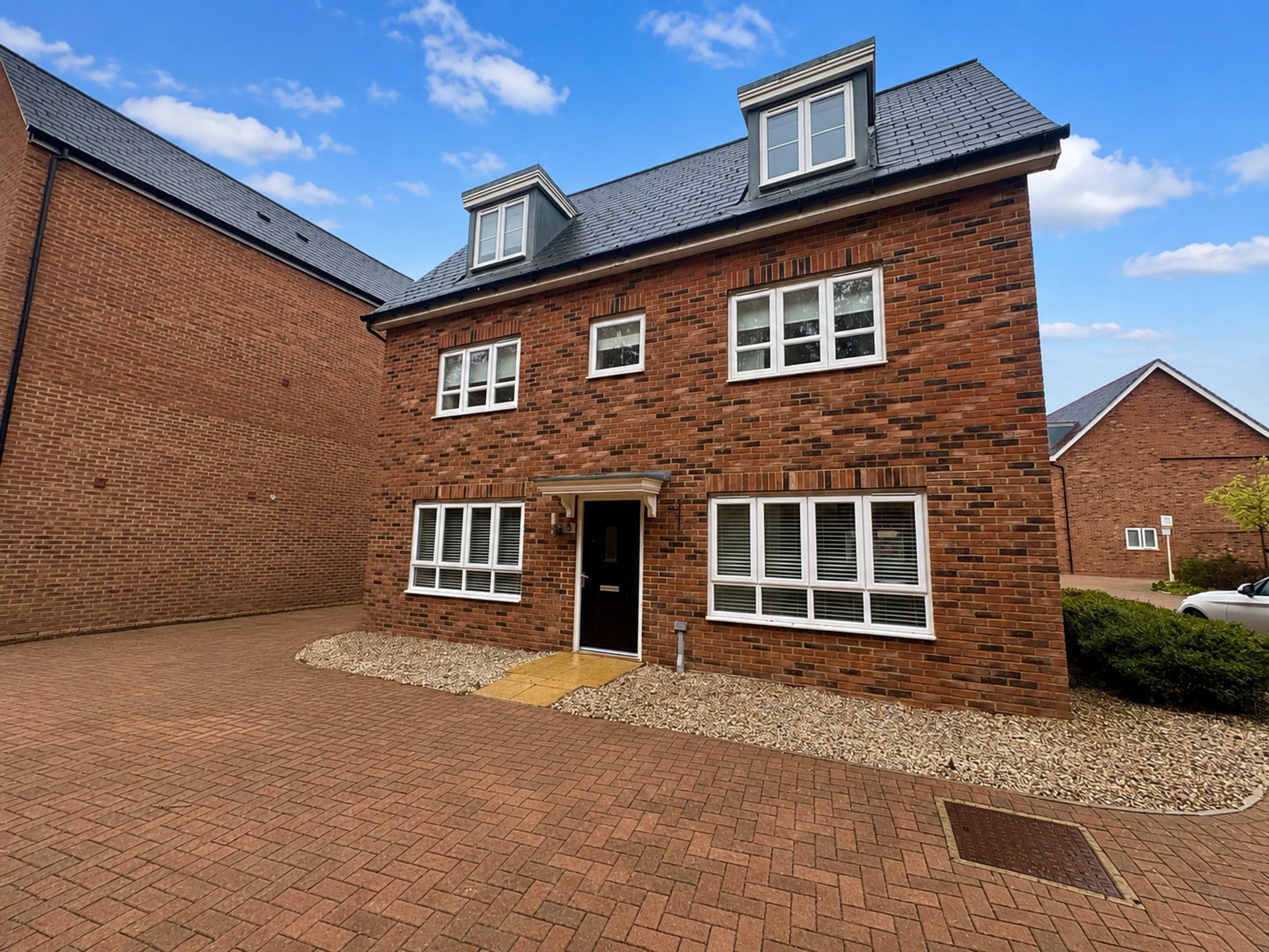 Property photo 0