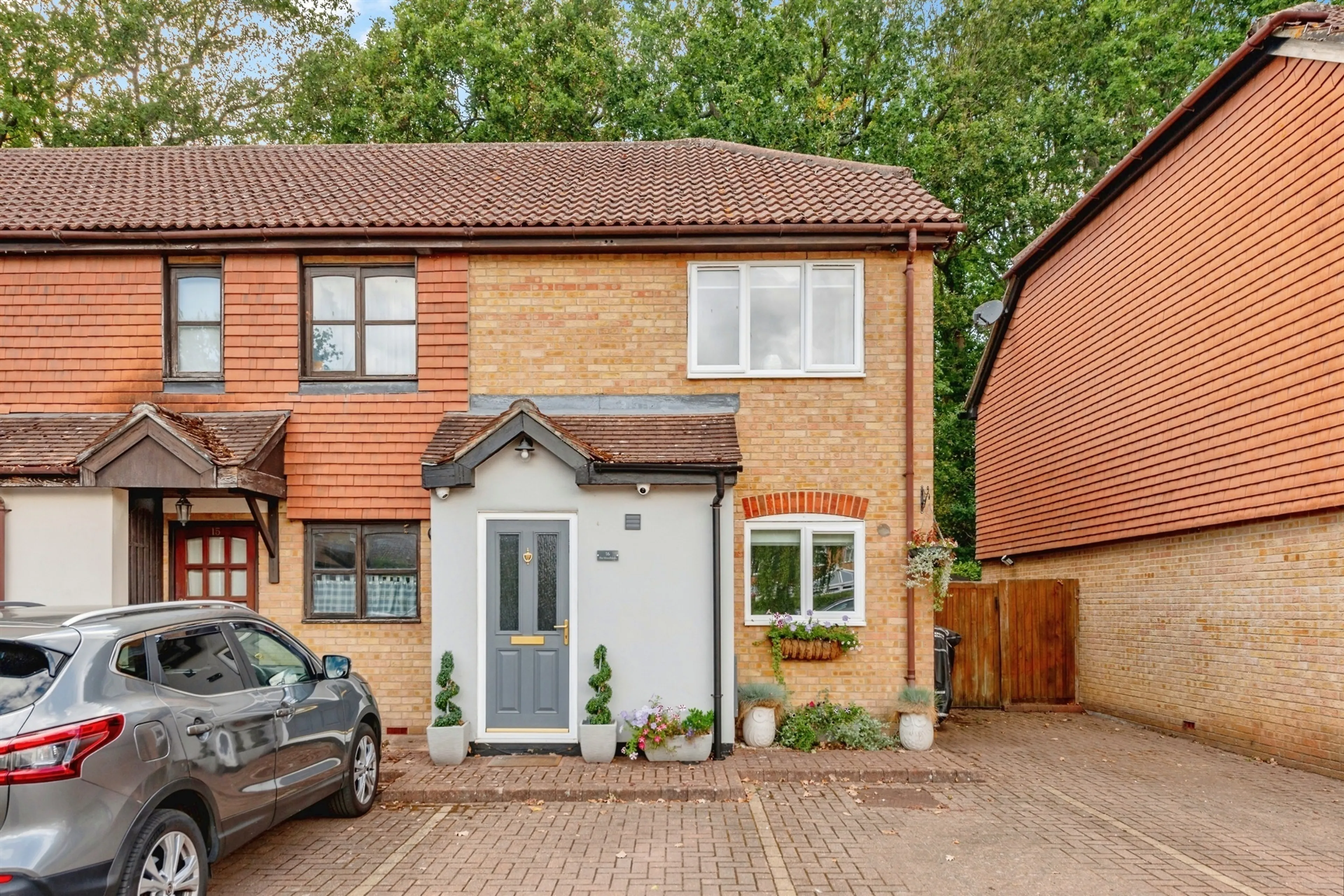 Property photo 0
