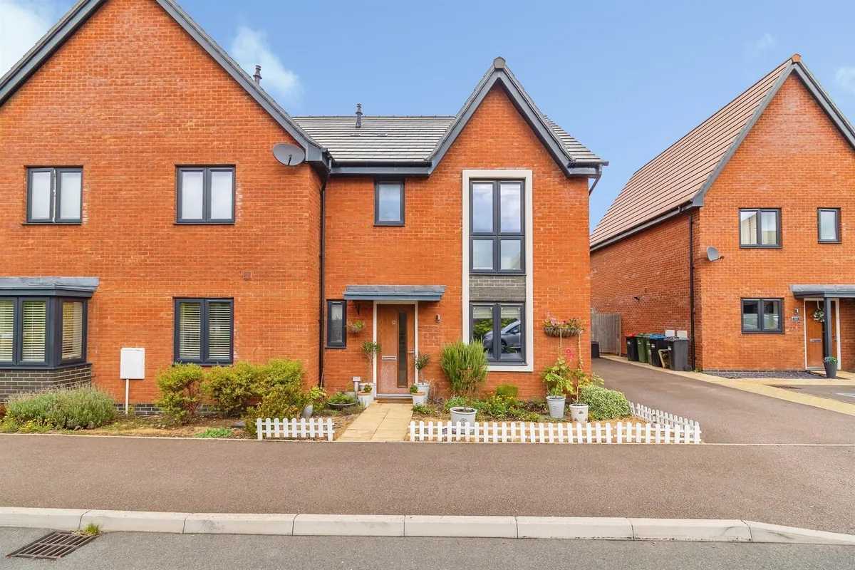 Sulman Grove, Glebe Farm, MILTON KEYNES