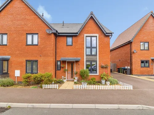Sulman Grove, Glebe Farm, MILTON KEYNESphoto