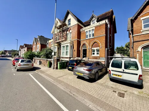 Victoria Road North, SOUTHSEAphoto