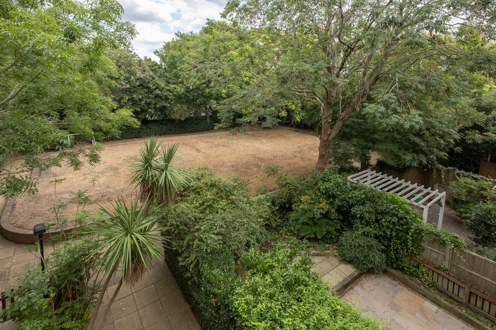 Acuba Road, London, SW18 photo 3