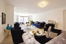 Gunnersbury Way, Nuthall, NOTTINGHAM
