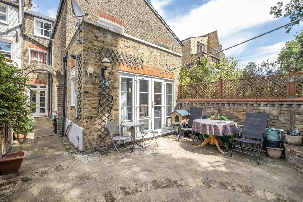 Ravenslea Road, London, SW12 photo 5