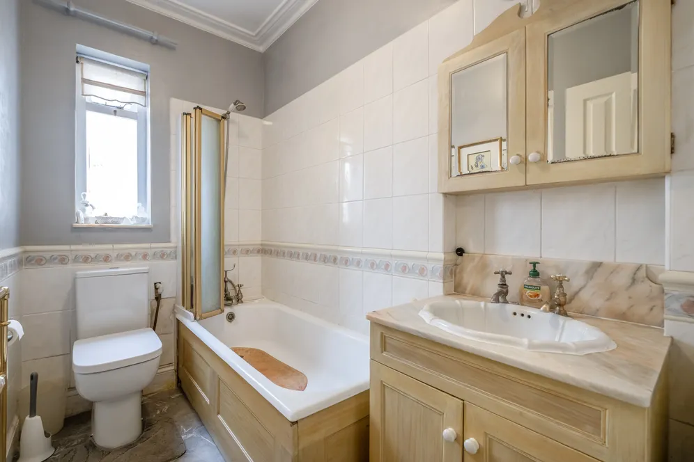 Ravenslea Road, London, SW12 photo 14