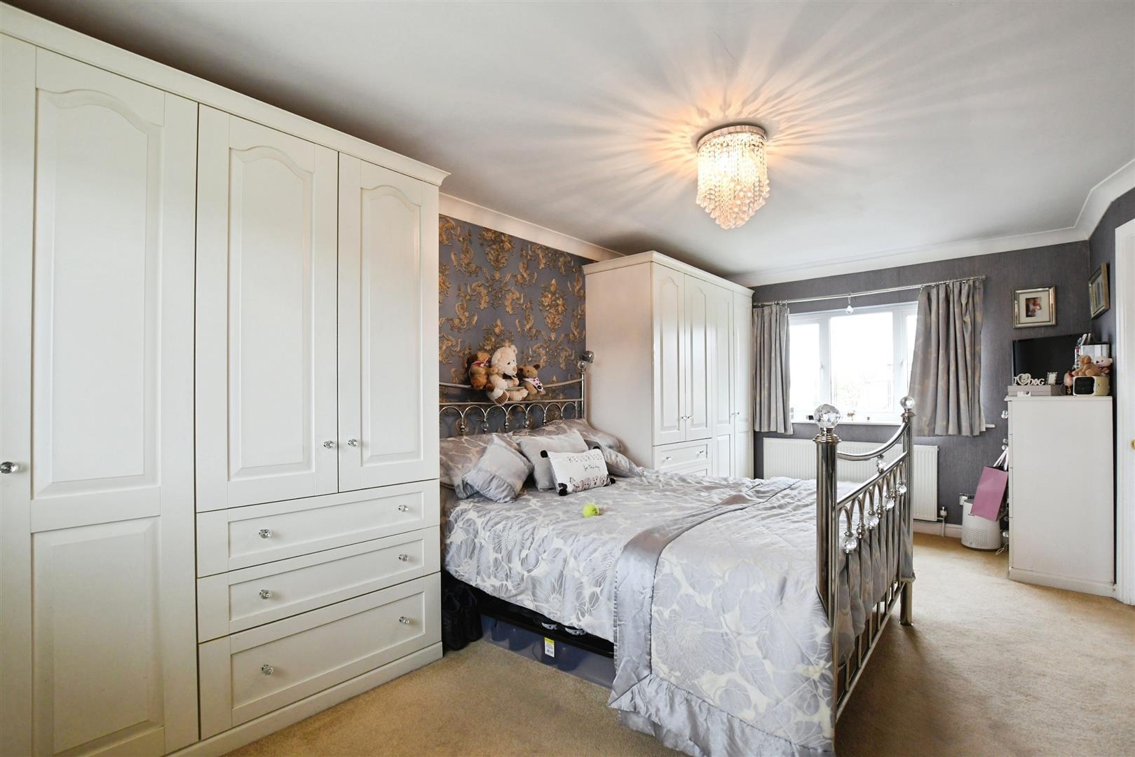 Linnet Drive, Hull Image 4