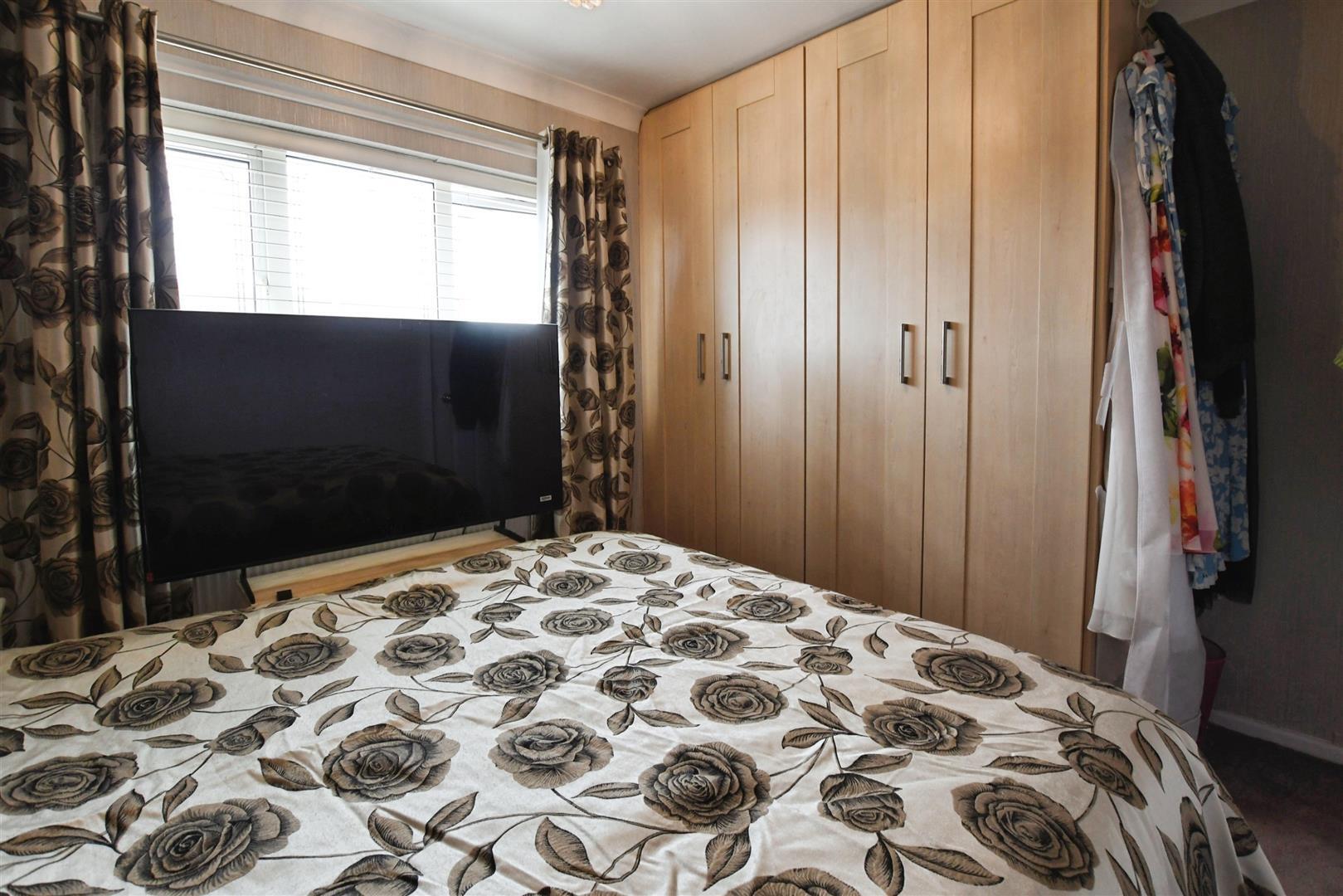 Linnet Drive, Hull Image 12