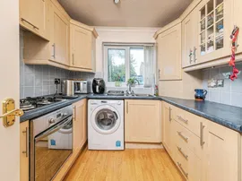 Hornbeam Avenue, Wakefield thumb 2
