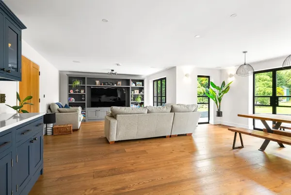 Denmans Close, Lindfield, RH16 photo 6
