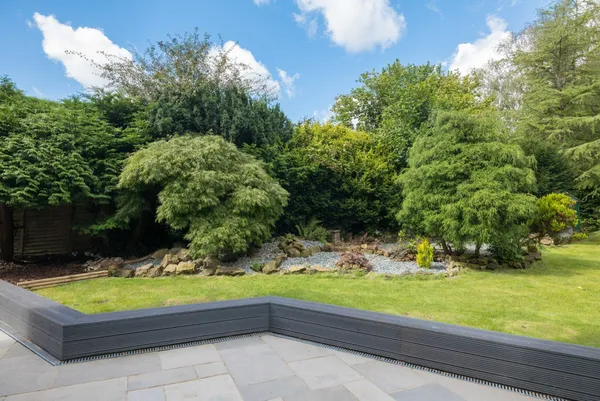 Denmans Close, Lindfield, RH16 photo 23