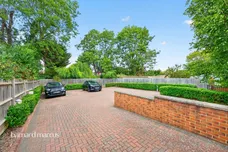 St. Philips Avenue, Worcester Park