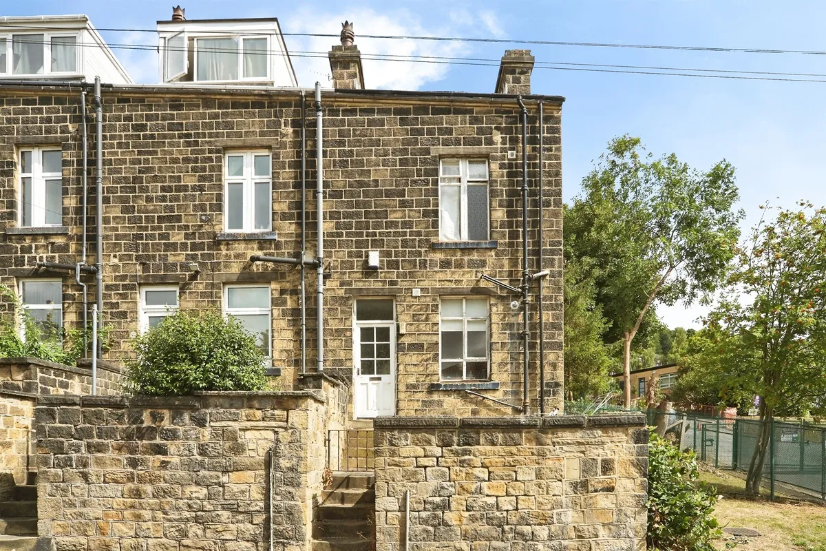 Crownest Road, Bingley