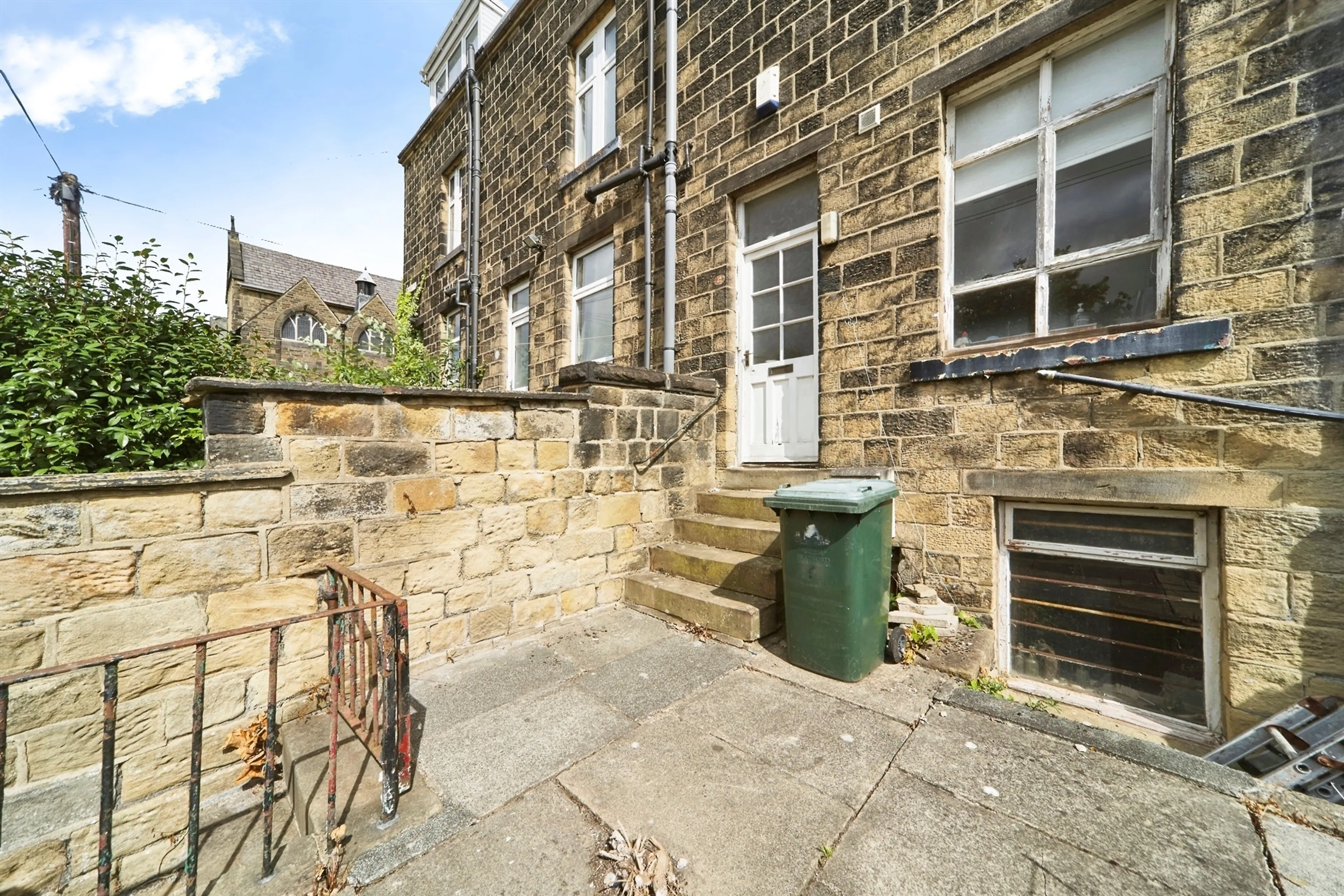 Property at Crownest Road, Bingley