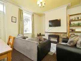 Crownest Road, Bingley thumb 3
