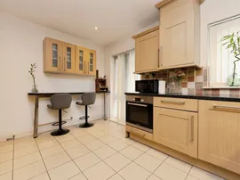 Modena Mews, Watford thumb 3
